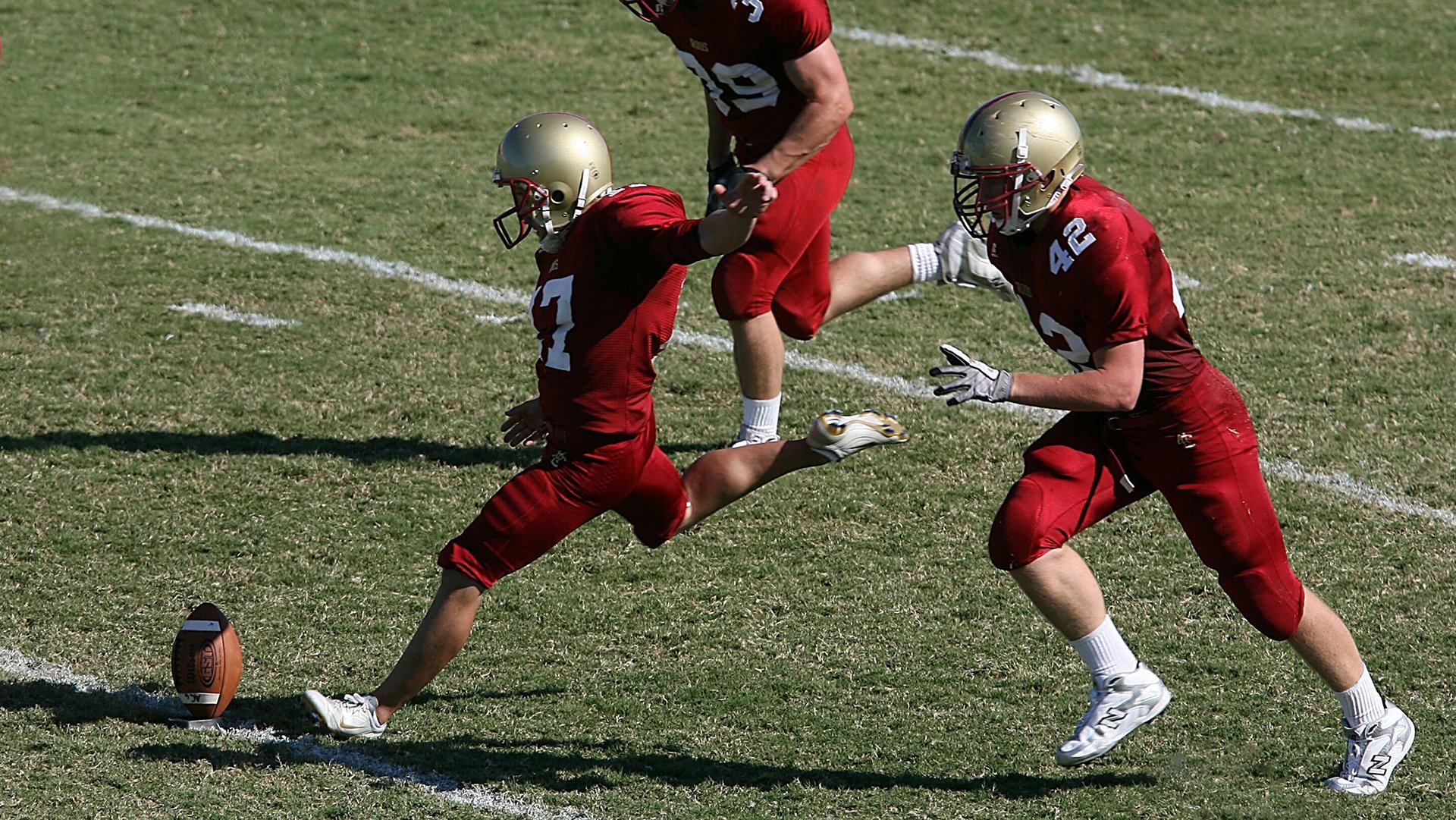 九游娱乐(jiuyou)官网-五大联赛防线年龄结构是否决定联赛成绩走向，五大联赛标准
